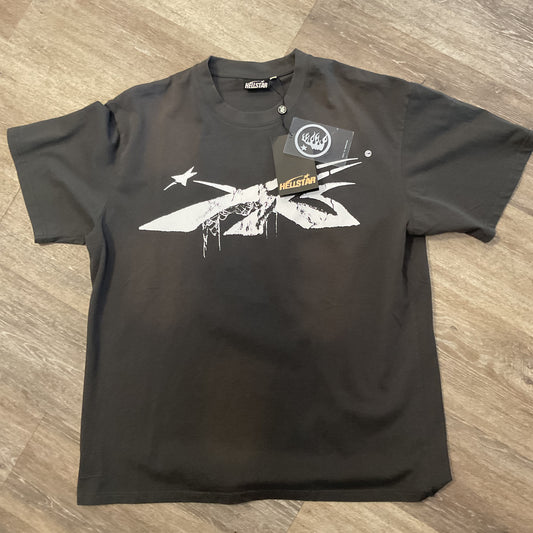 Gray tee shirt