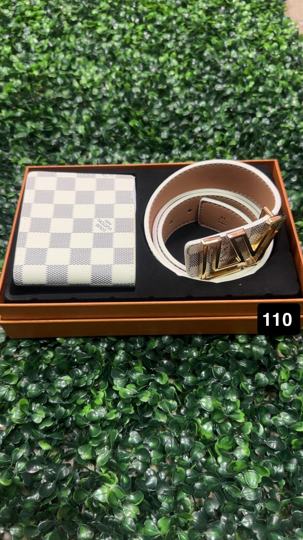 Wallet with box